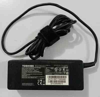 آداپتور لب تاب TOSHIBA 15 V 5 A سوکت گرد