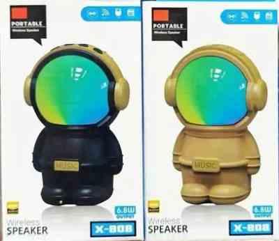 اسپیکر PORTABLE X808 طرح آدم فضایی